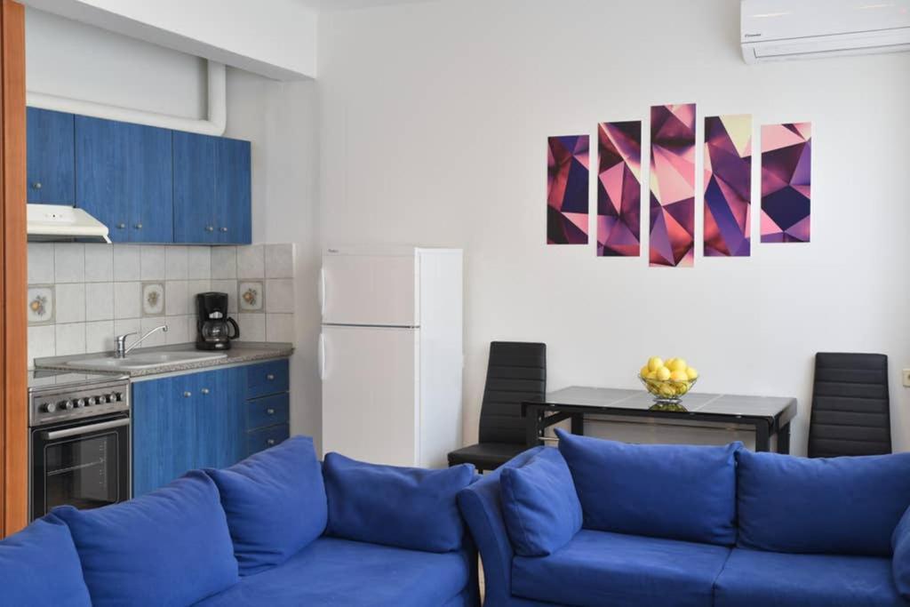 A Modern Bright Studio In The Center Of Kastoria Ngoại thất bức ảnh
